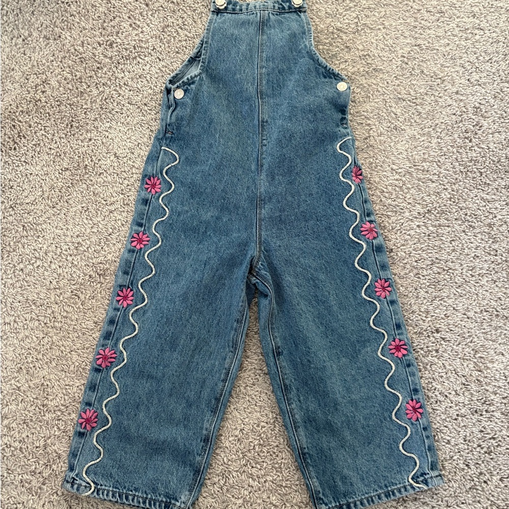 Zara girls Embroidered Denim Overalls with Pink Flowers